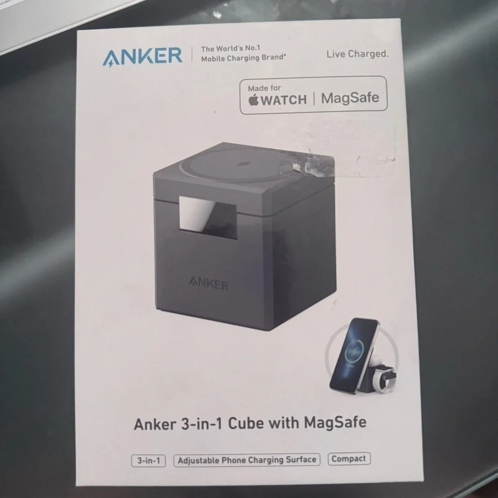 Anker Black Charging Cube with MagSafe